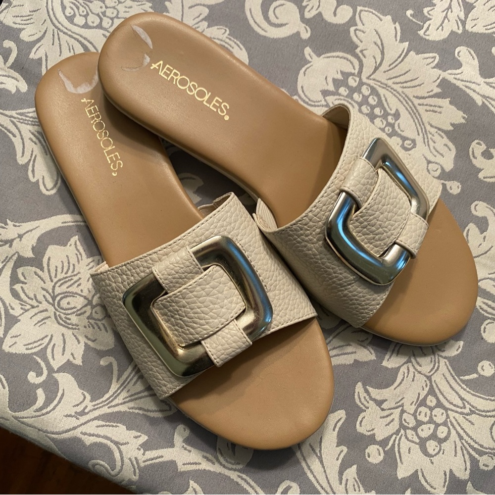 Aerosoles slide sandals - like new!